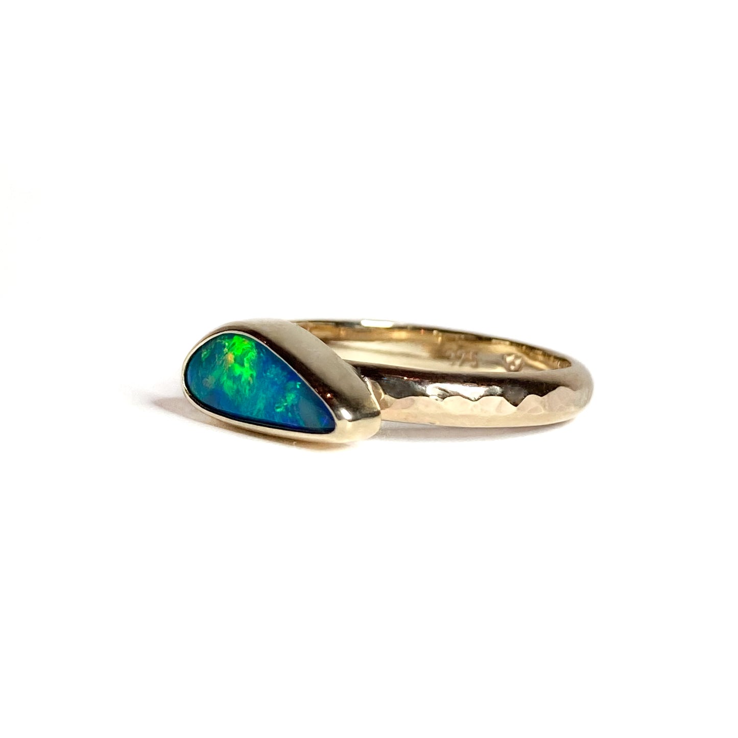 Green flashing Opal